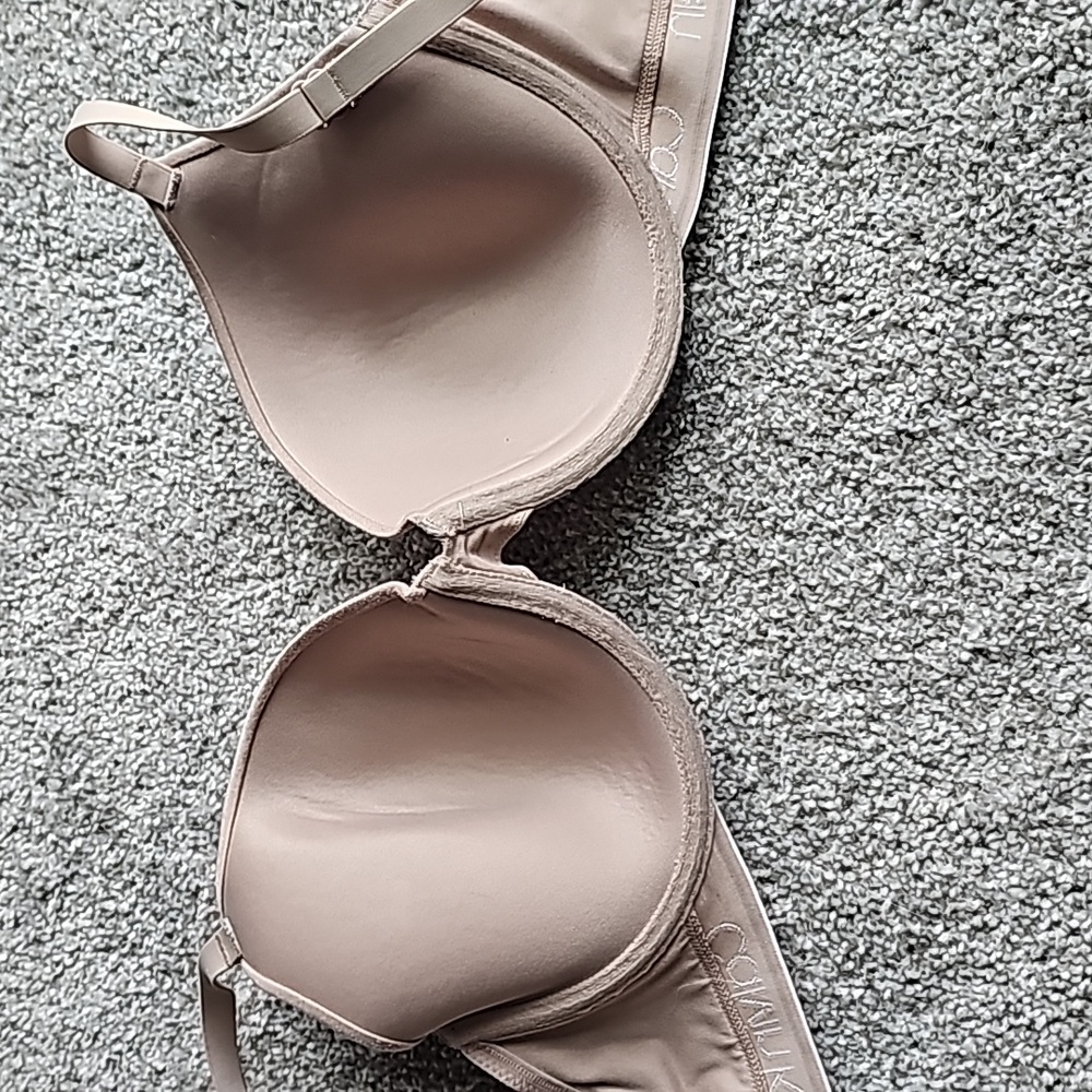 Calvin Klein Bra - Picture 3 of 4